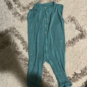 Kyte baby romper